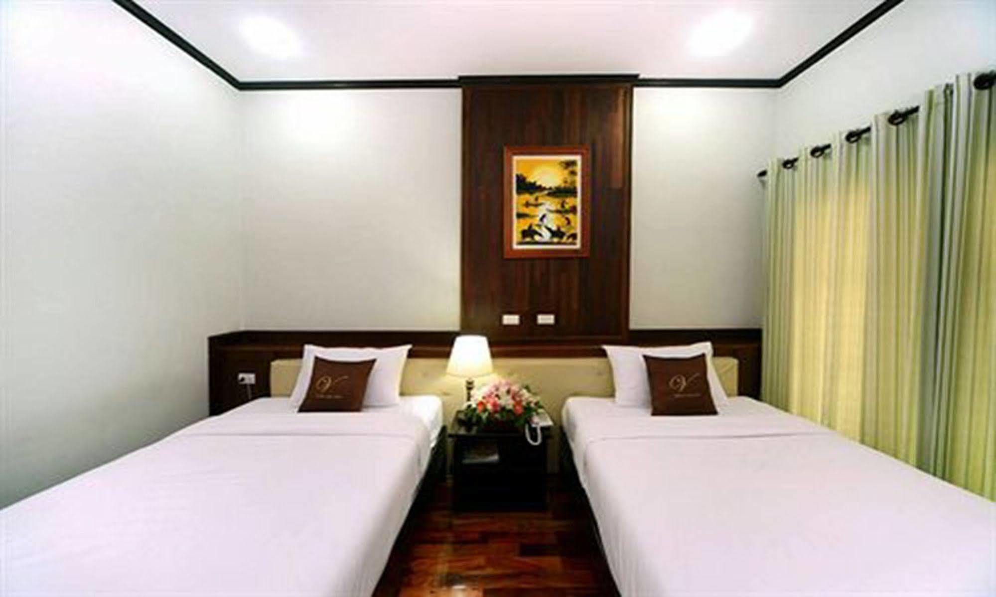Vansana Luang Prabang Hotel Екстериор снимка