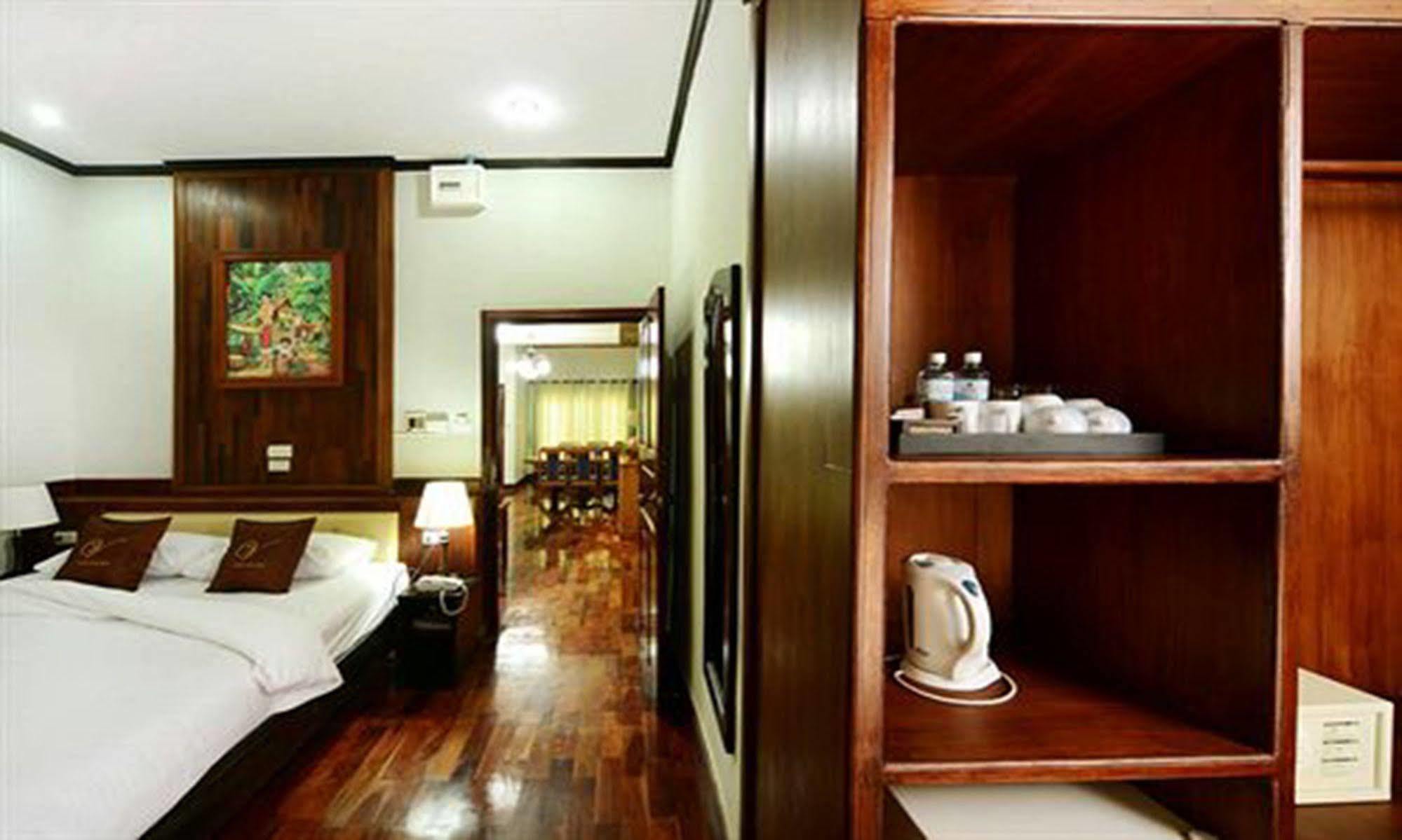 Vansana Luang Prabang Hotel Екстериор снимка