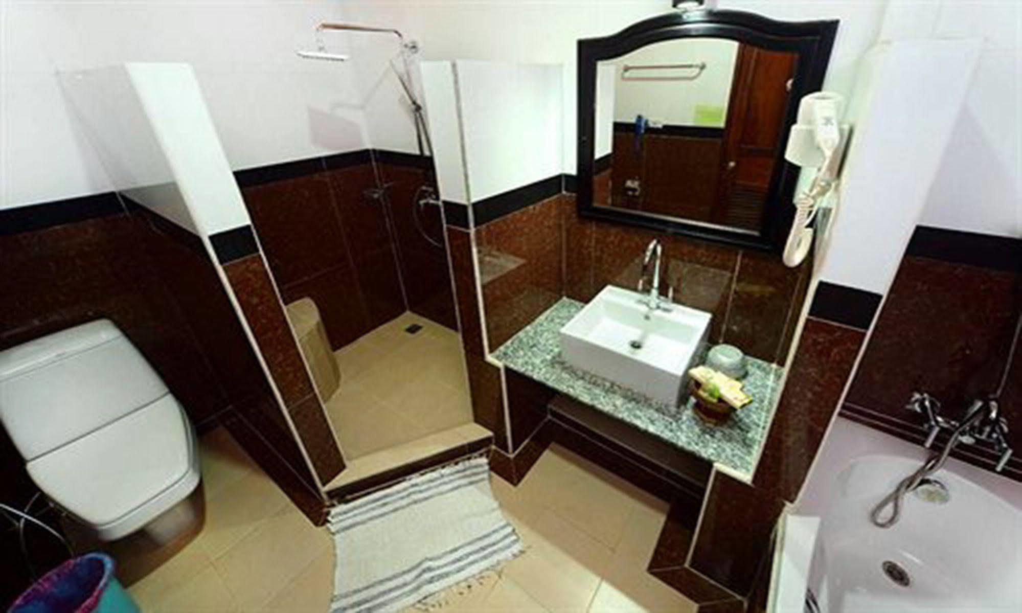 Vansana Luang Prabang Hotel Екстериор снимка